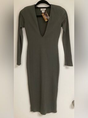 Ribbed Deep V Midi Dress in Olive